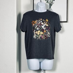 SHEIN Women’s Graphic Tee Gray with Floral Graphic Size S